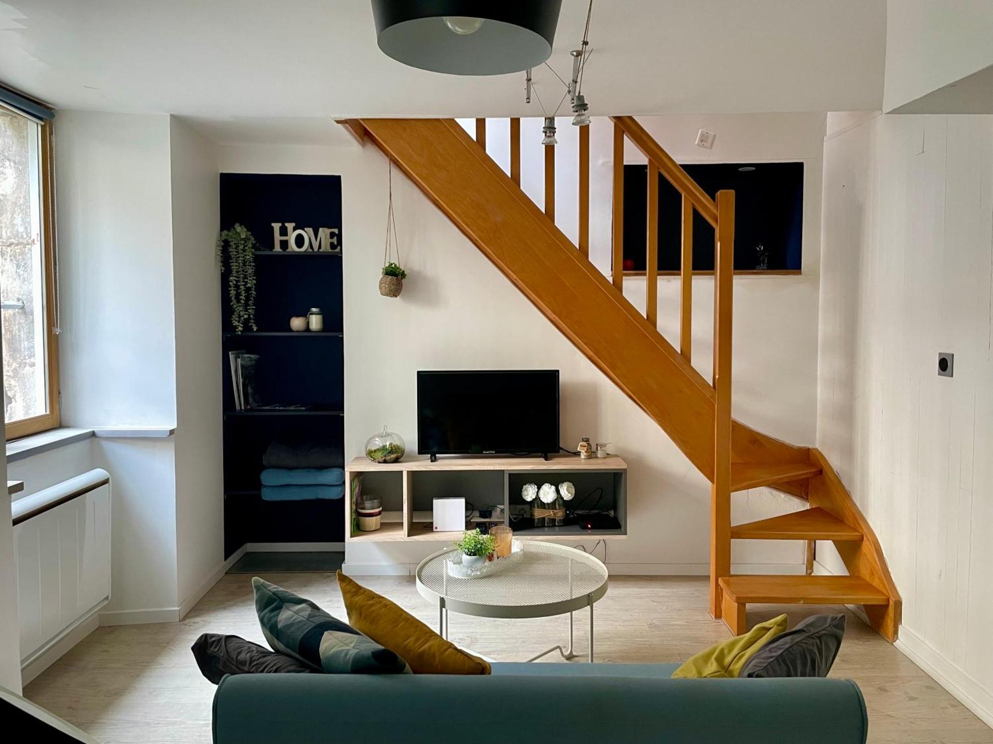 Besancon: Charmant Duplex Au Pied De La Citadelle Luaran gambar